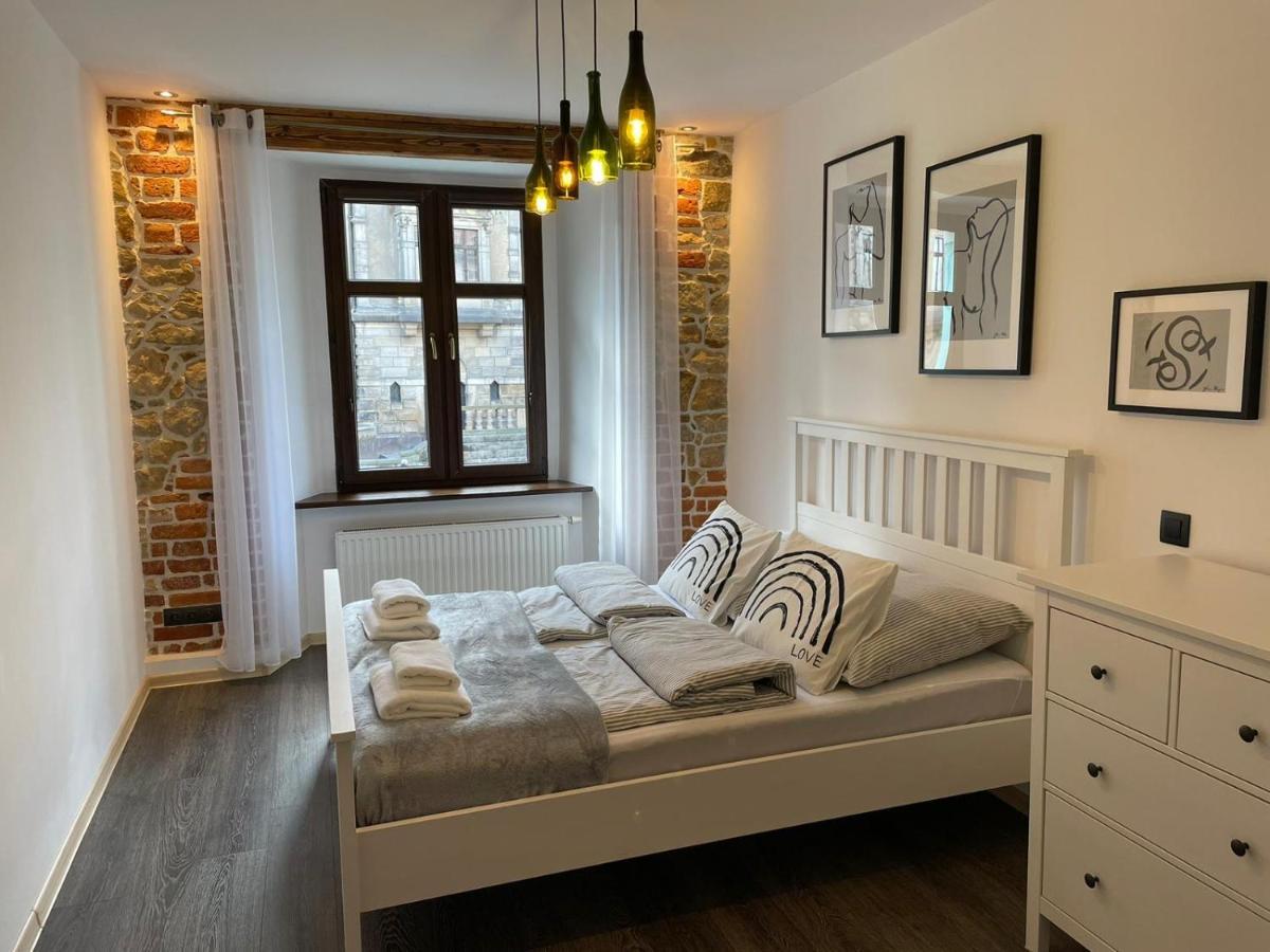 Apartament Przy Ratuszu Kłodzko Dış mekan fotoğraf
