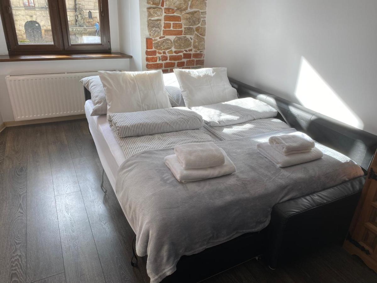 Apartament Przy Ratuszu Kłodzko Dış mekan fotoğraf