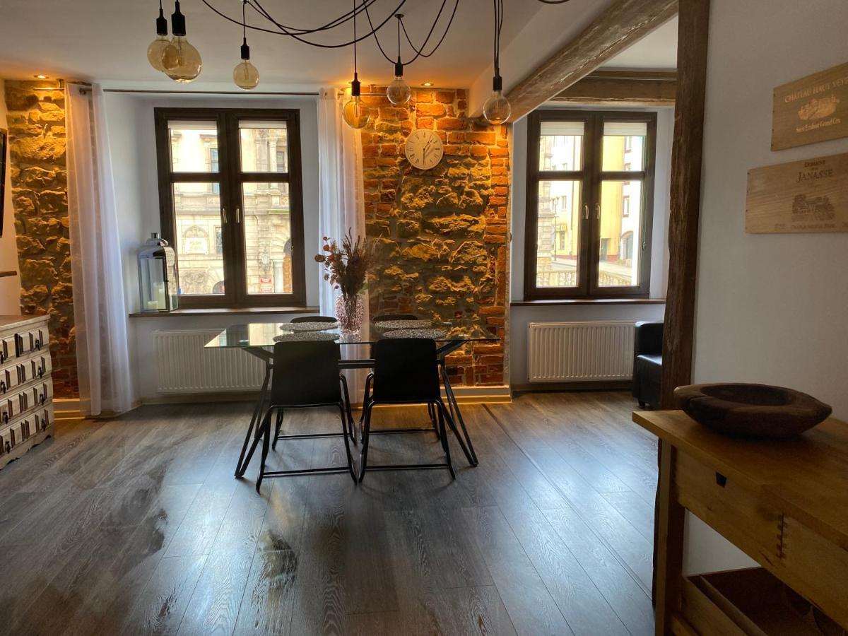 Apartament Przy Ratuszu Kłodzko Dış mekan fotoğraf