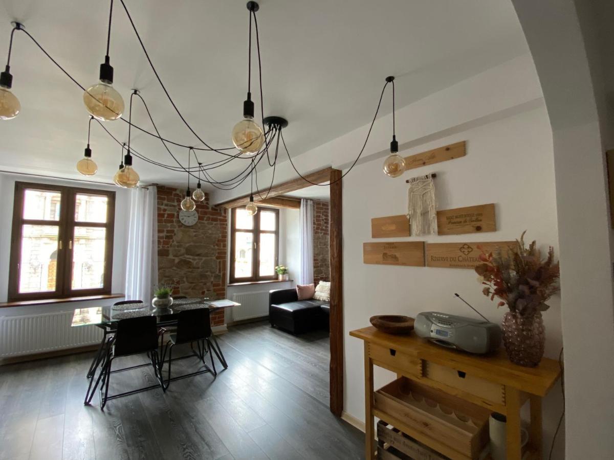 Apartament Przy Ratuszu Kłodzko Dış mekan fotoğraf